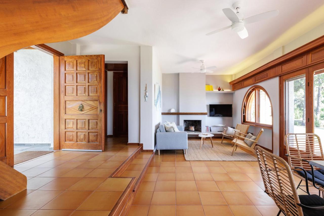 Luna Villa Private Beach Nea Iraklia Ngoại thất bức ảnh