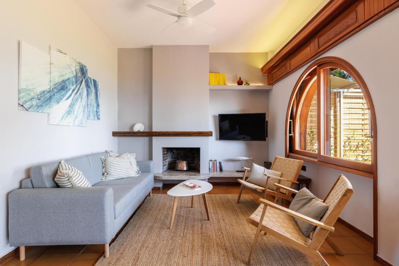 Luna Villa Private Beach Nea Iraklia Ngoại thất bức ảnh