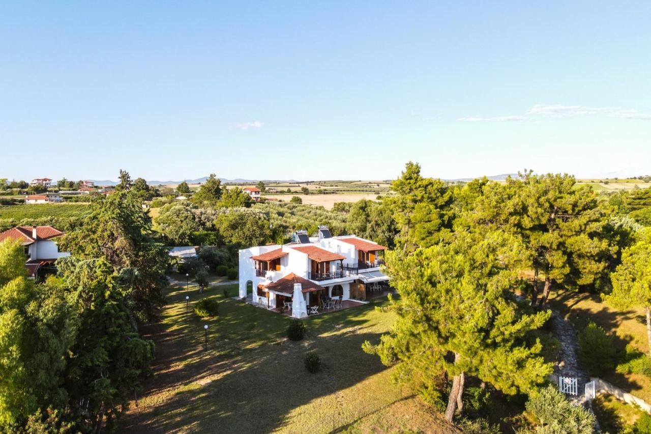 Luna Villa Private Beach Nea Iraklia Ngoại thất bức ảnh