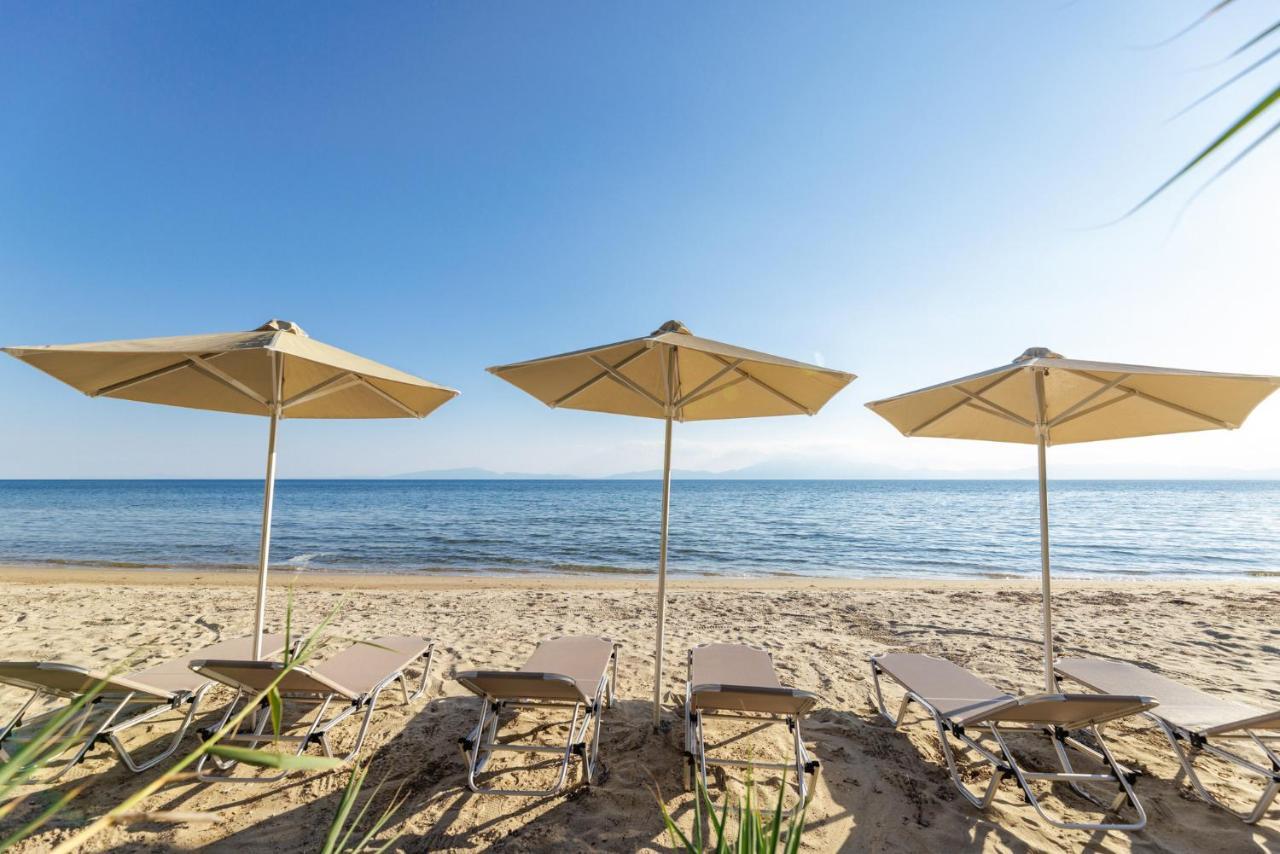 Luna Villa Private Beach Nea Iraklia Ngoại thất bức ảnh