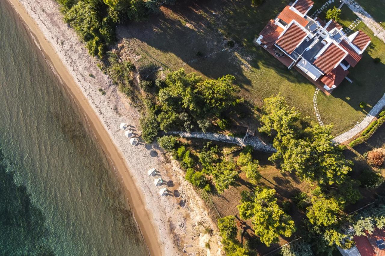 Luna Villa Private Beach Nea Iraklia Ngoại thất bức ảnh