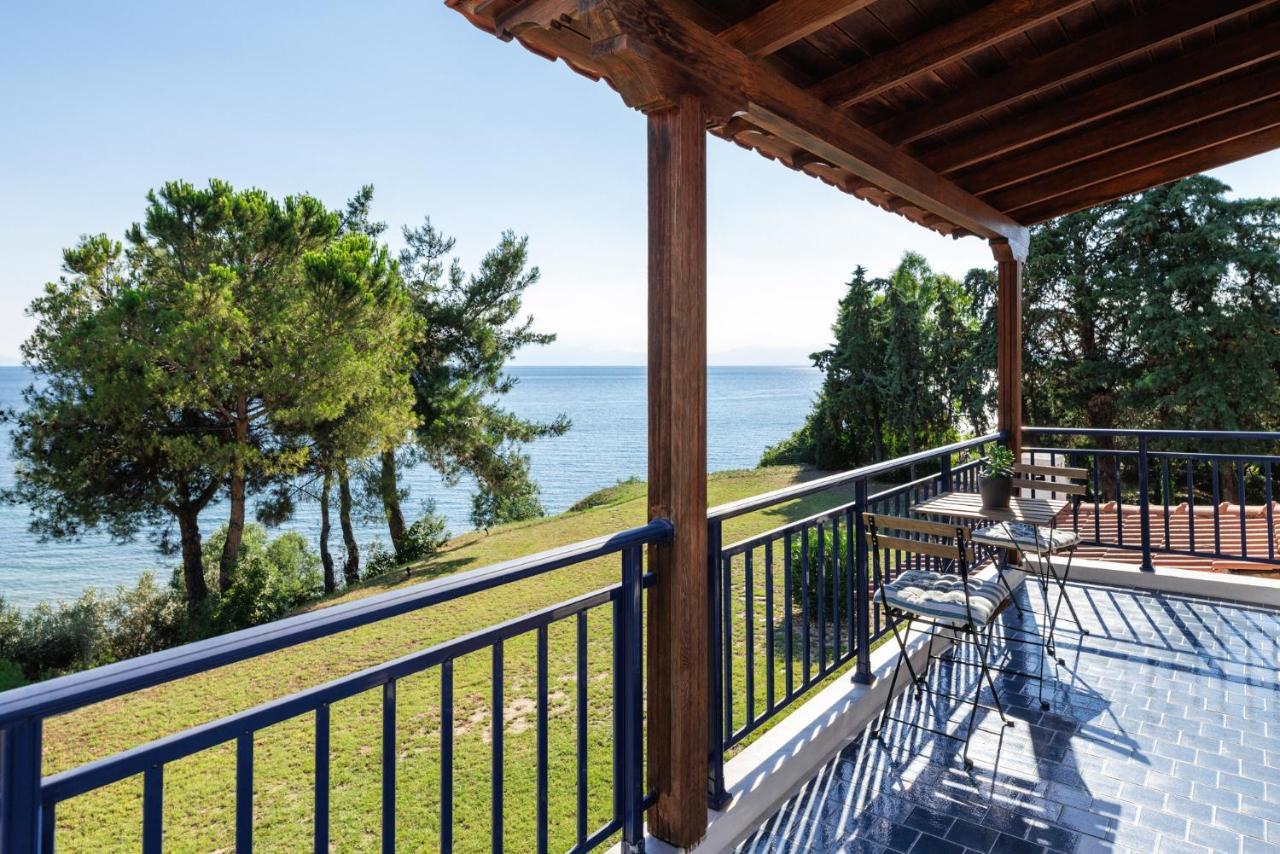 Luna Villa Private Beach Nea Iraklia Ngoại thất bức ảnh